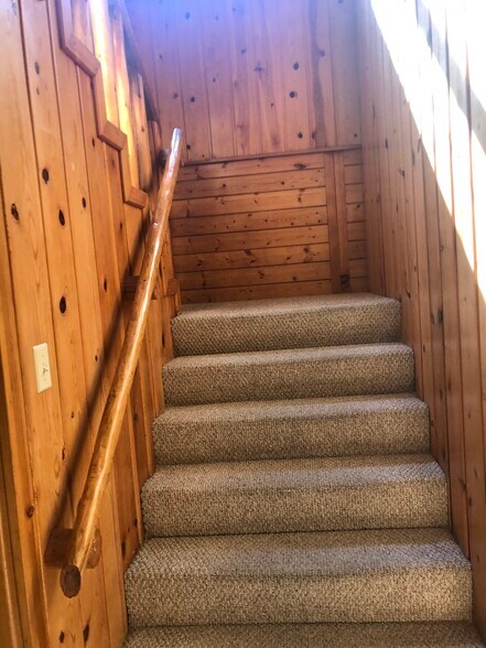 More Photos Of 4225 E Highway 290, Dripping Springs Office For Sale