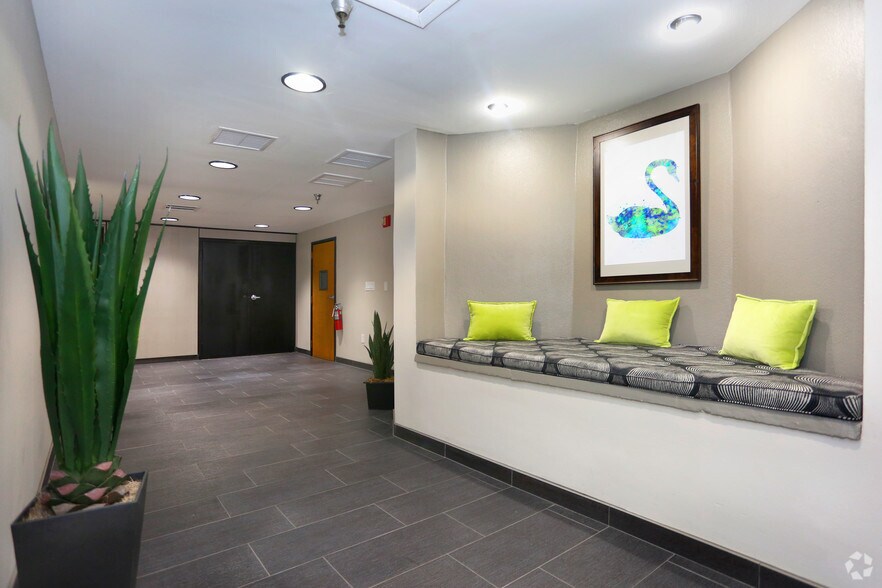 More Photos Of 500 S Florida Ave, Lakeland Office For Lease