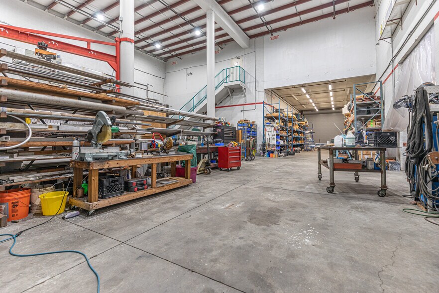 More Photos Of 10951 Harmony Park Dr, Bonita Springs Warehouse For Lease