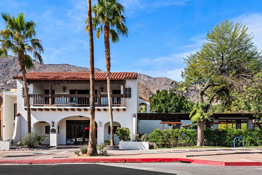 More Photos Of 369 N Palm Canyon Dr, Palm Springs Restaurant For Sale