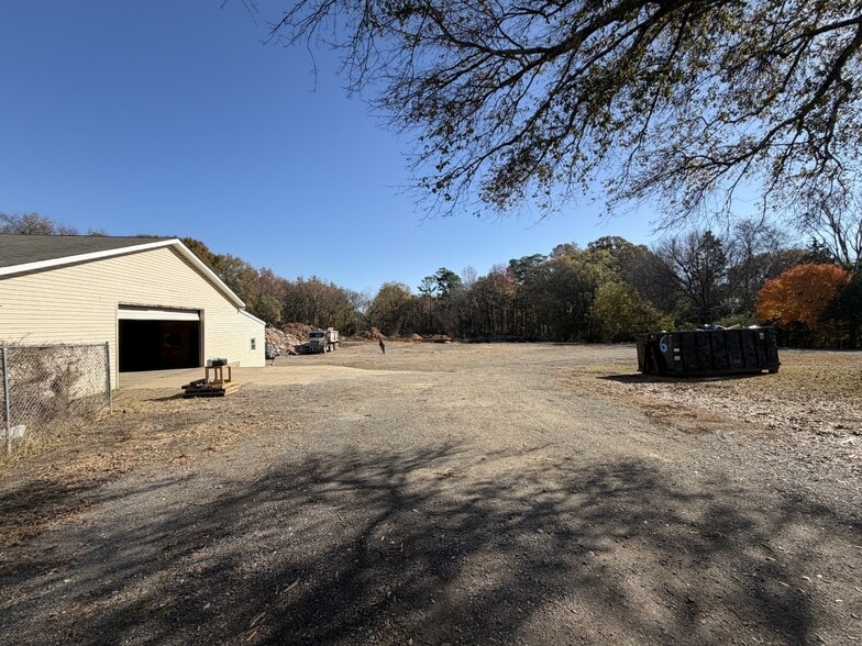 More Photos Of 424 Mt Phillips St, Rock Hill General Retail For Lease