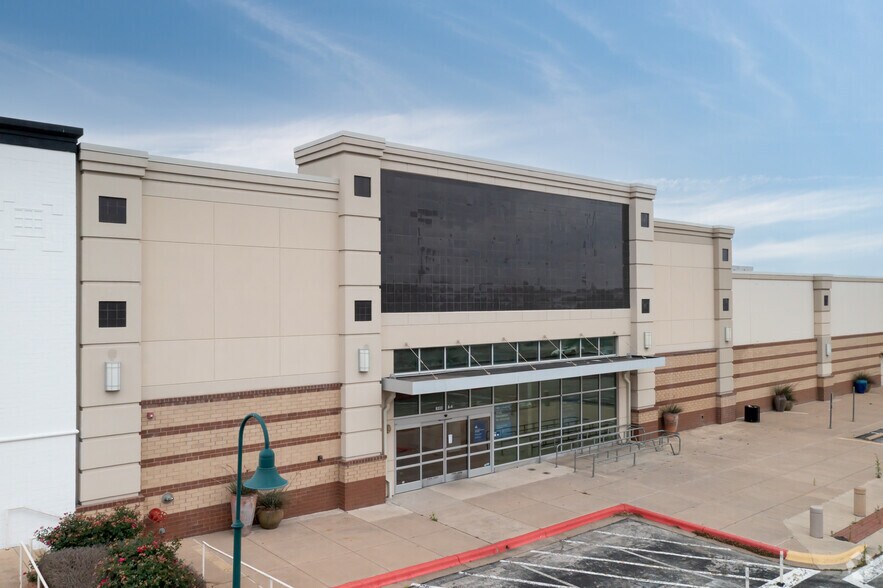 More Photos Of 9333 Research Blvd, Austin Unknown For Lease