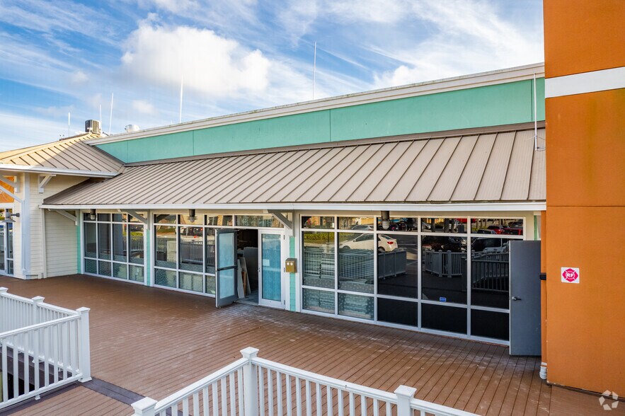 More Photos Of 26583-27001 Us Highway 19 N, Clearwater Unknown For Lease