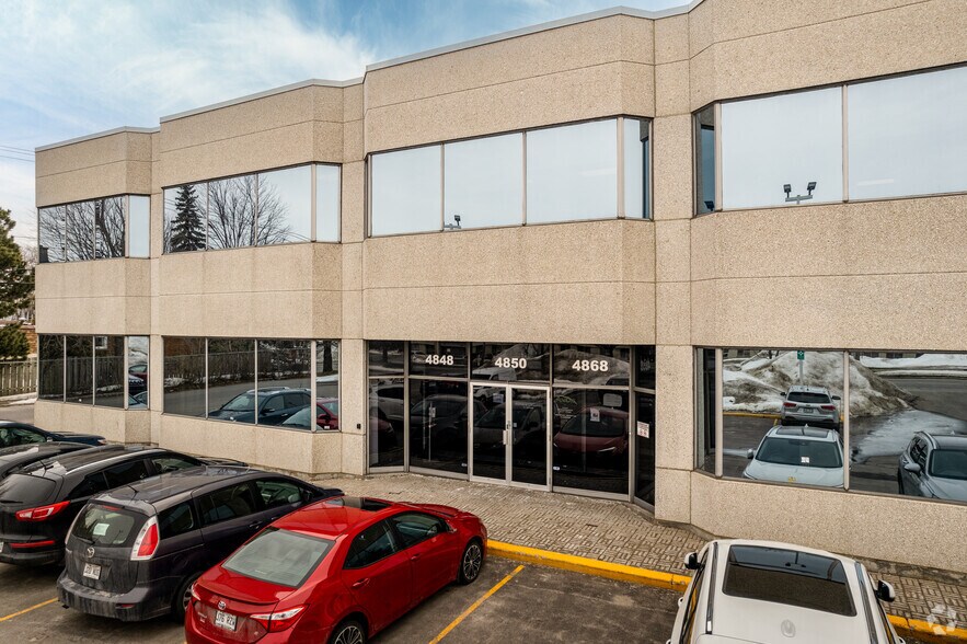 More Photos Of 4848-4868 Ch Bois-Franc, Montréal Flex For Lease