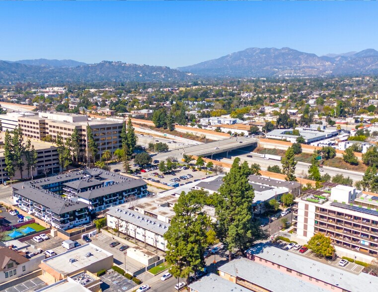 More Photos Of 265 N Oakland Ave, Pasadena Apartments For Sale