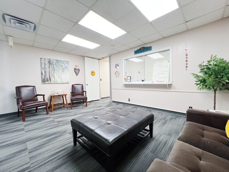 More Photos Of 5300 N Meridian Ave, Oklahoma City Medical For Lease