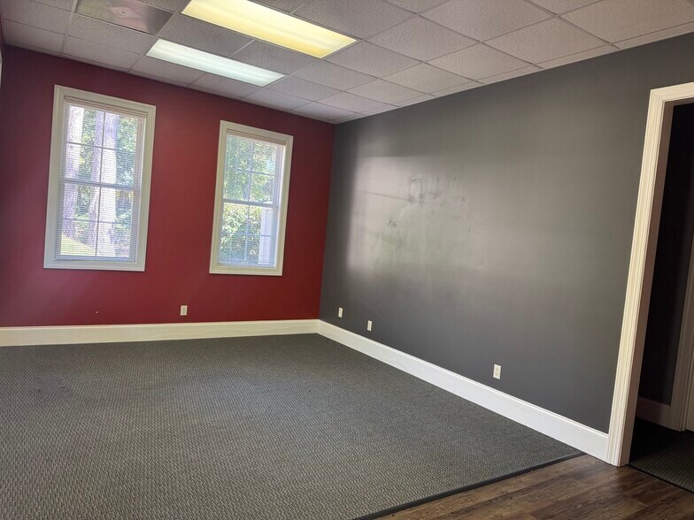More Photos Of 4101 Main St, Hilton Head Island Office For Sale