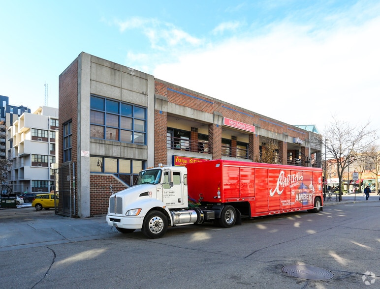 More Photos Of 449 State St, Madison General Retail For Lease