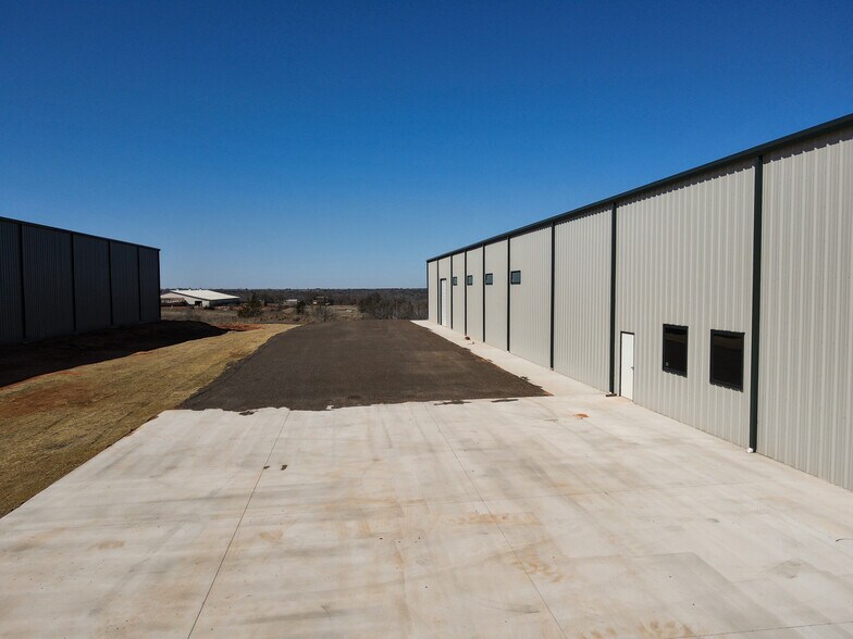 More Photos Of 11535 Black Sand Drive, Edmond Flex For Sale