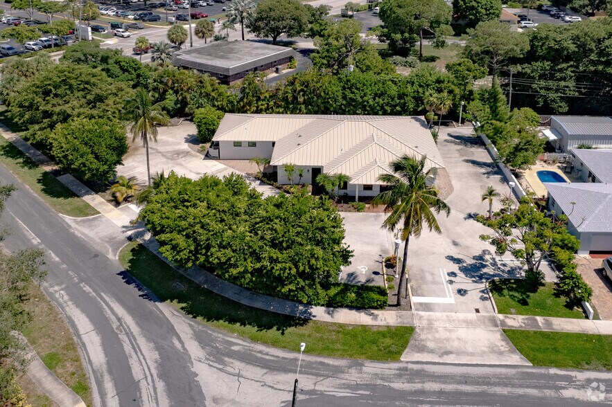 More Photos Of 101 SE 27th Ave, Boynton Beach Medical For Sale