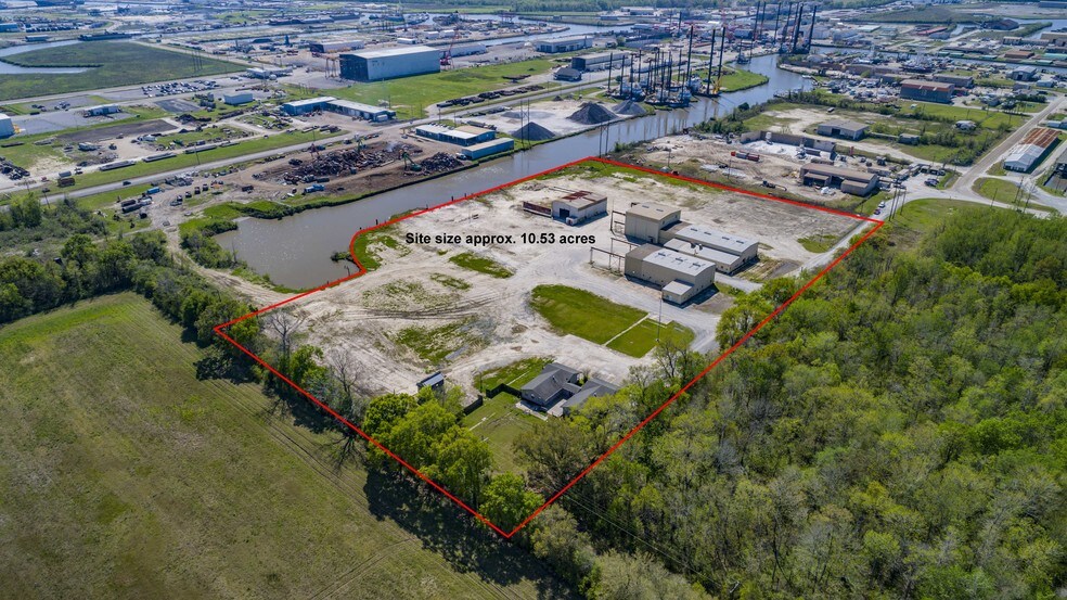 More Photos Of 4703 S Lewis St, New Iberia Warehouse For Lease