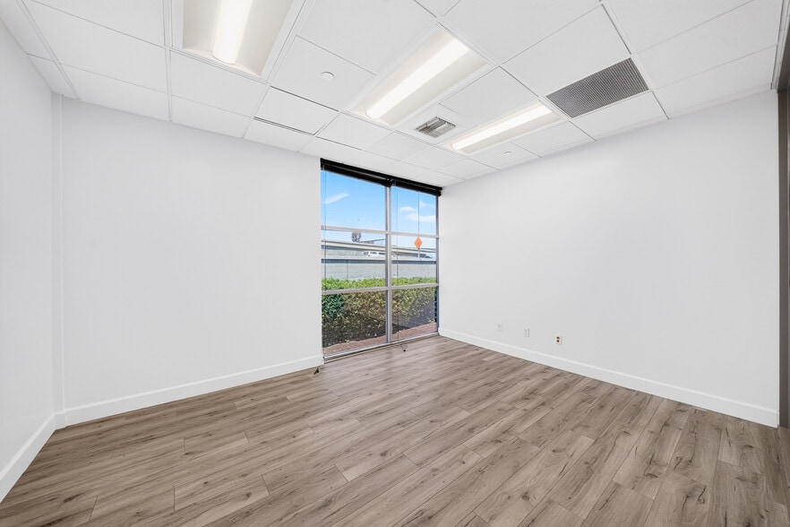 More Photos Of 18071 Fitch, Irvine Showroom For Sale