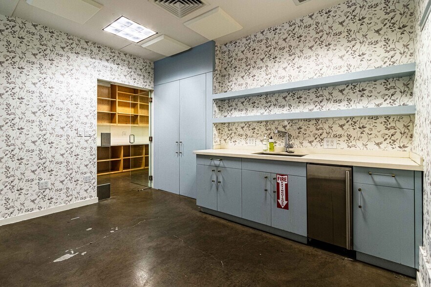 More Photos Of 1932-1938 Union St, San Francisco Storefront Retail Office For Lease