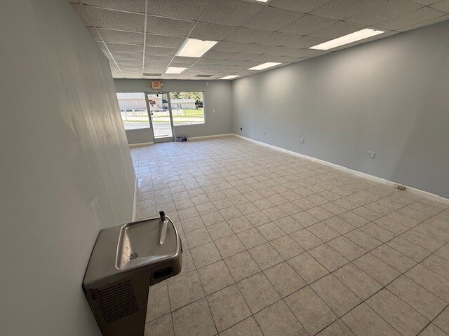 More Photos Of 5801 N Main St, Columbia Freestanding For Lease