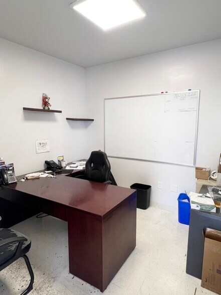 More Photos Of 3219 Auto Plaza, Richmond Office For Lease