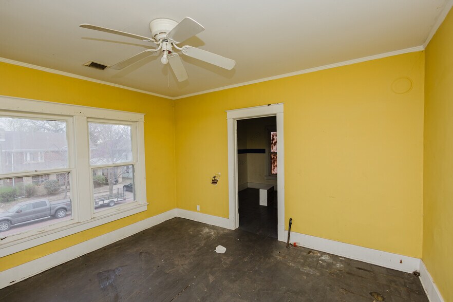 More Photos Of 123 E Madison Ave, Arkansas City Apartments For Sale
