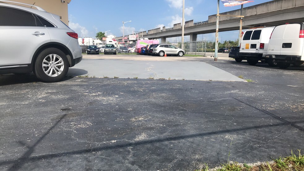 More Photos Of 3451 NW 79th St, Miami Warehouse For Lease