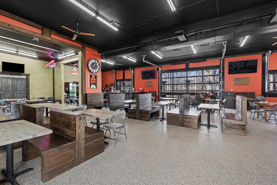 More Photos Of 97 E Main St, Batavia Office For Sale