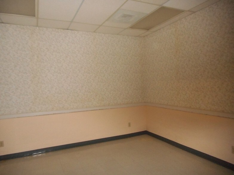 More Photos Of 864 Central Blvd, Brownsville Medical For Sale