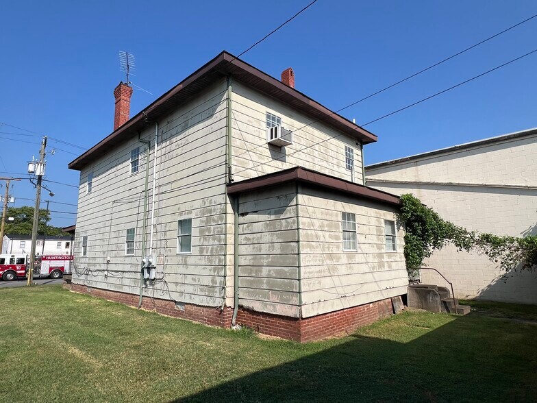 More Photos Of , Huntington Multifamily For Sale