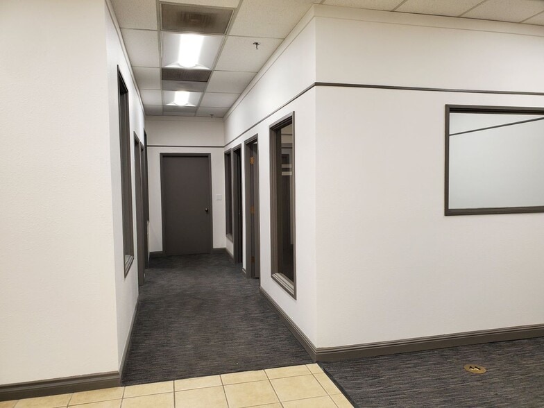 More Photos Of 25228-25230 104th Ave, Kent Office For Lease