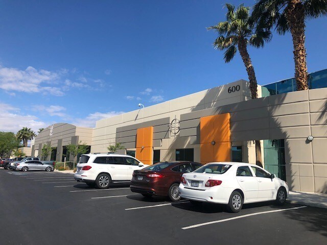 More Photos Of 711 Pilot Rd, Las Vegas Warehouse For Lease