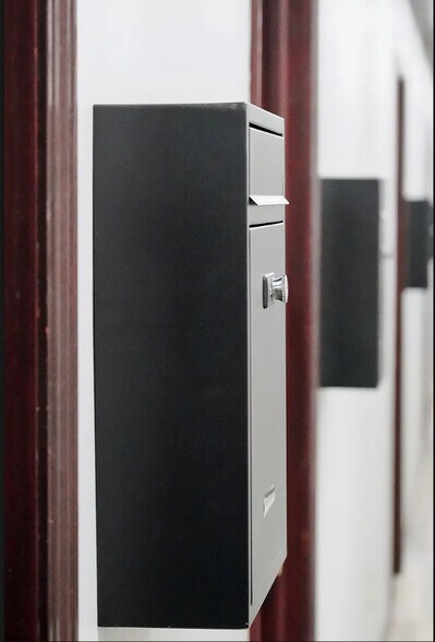 More Photos Of 13810-13854 Lakeside Cir, Sterling Heights Storefront Retail Office For Lease