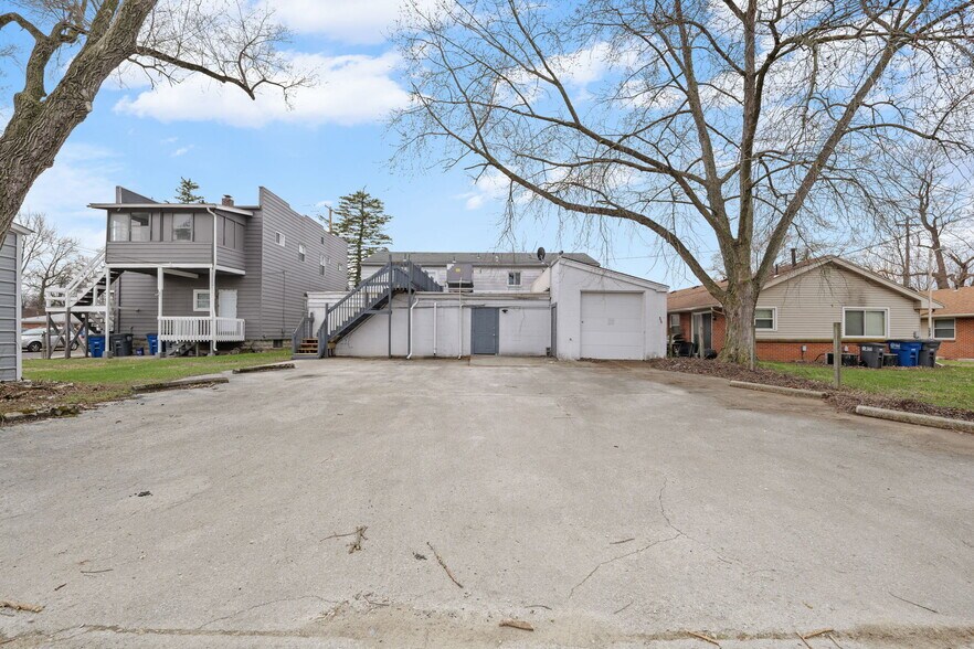 More Photos Of 5532 Douglas Rd, Toledo Storefront Retail Office For Sale