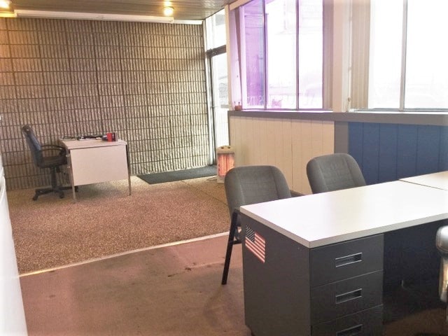 More Photos Of 2203 Navarre Rd, Canton Auto Dealership For Sale