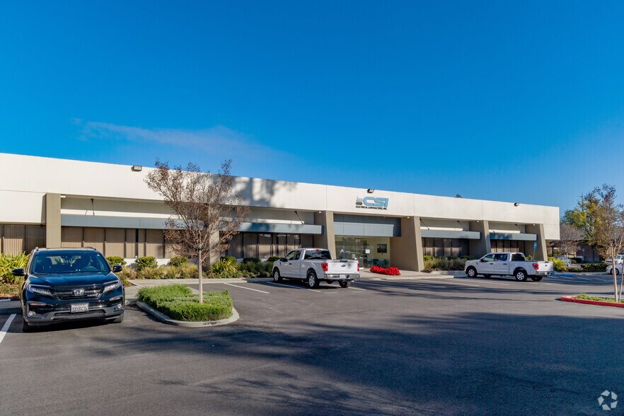 More Photos Of 215-217 Devcon Dr, San Jose Research And Development For Lease