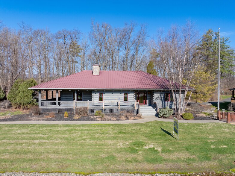 More Photos Of 60 Peoples Rd, Saugerties General Retail For Sale