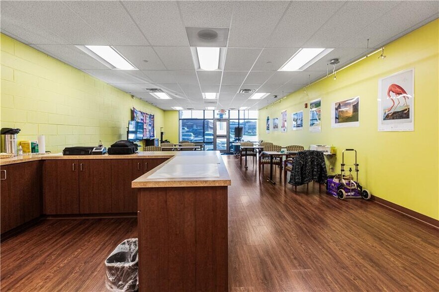 More Photos Of 1900 Belt hwy, Saint Joseph Department Store For Sale