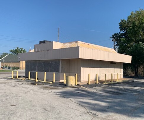 More Photos Of 5901 State St, East Saint Louis Fast Food For Sale