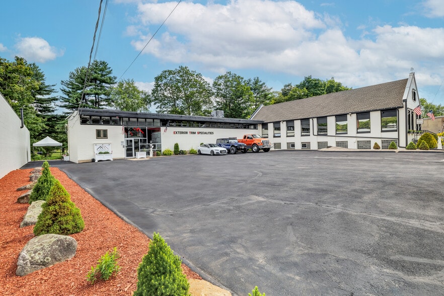 More Photos Of 300 Riverside Ave, Bristol Manufacturing For Sale