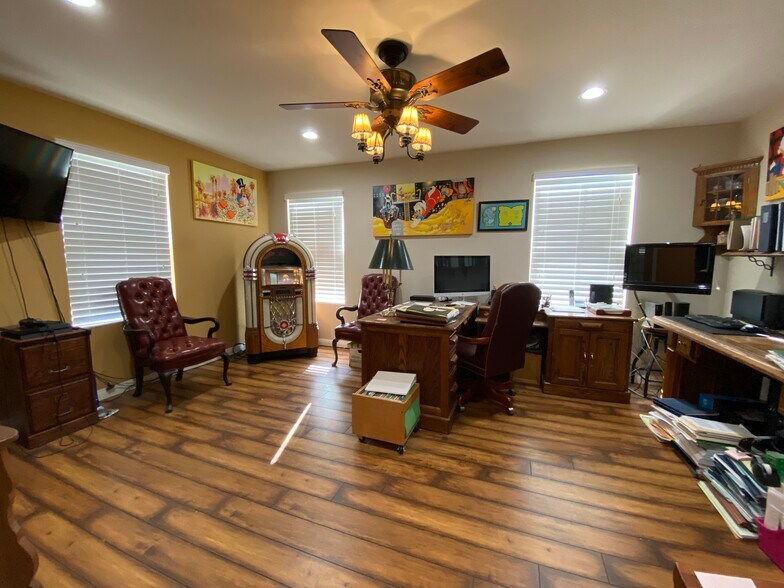 More Photos Of 3565 Louer Dr, Lancaster Contractor Storage Yard For Sale