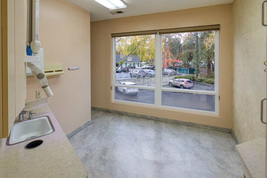 More Photos Of 520 La Gonda Way, Danville Medical For Lease