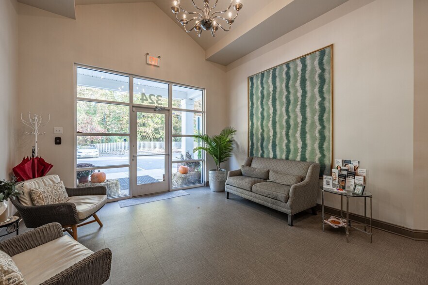 More Photos Of 324 Browns Hill Ct, Midlothian Coworking Space