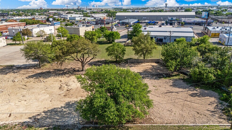 More Photos Of 720 N New Rd, Waco Land For Sale