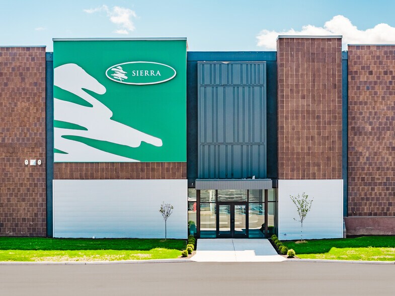 More Photos Of 3701 S Main St, Elkhart Warehouse For Lease