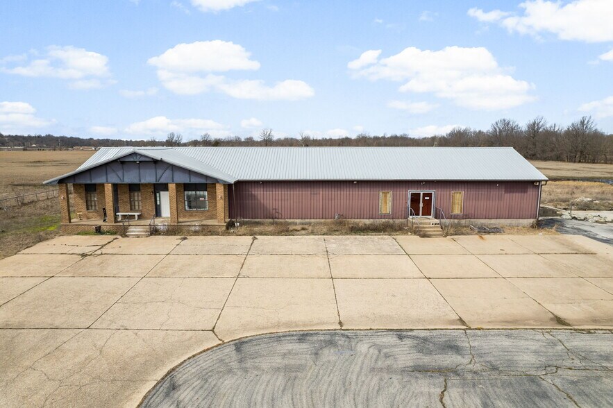 Primary Photo Of 1010 E St Sw, Miami Freestanding For Sale