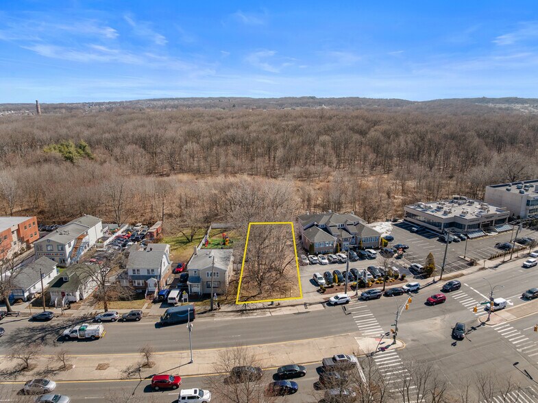 More Photos Of 0 Richmond Ave, Staten Island Land For Sale