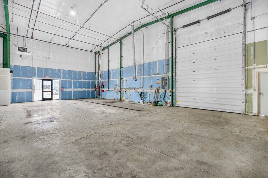 More Photos Of 421 C St, Washougal Warehouse For Sale