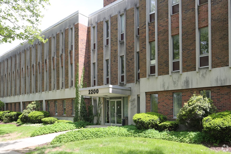 More Photos Of 2200 W Hamilton St, Allentown Office For Sale