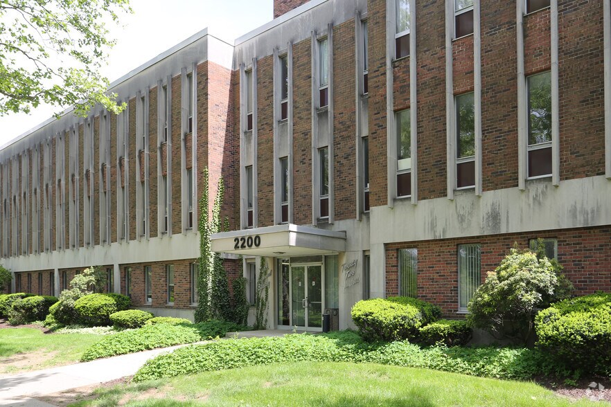 More Photos Of 2200 W Hamilton St, Allentown Office For Lease