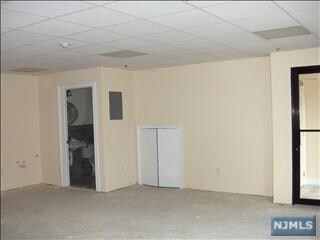 More Photos Of 507 Broad Ave, Palisades Park Storefront Retail Residential For Sale