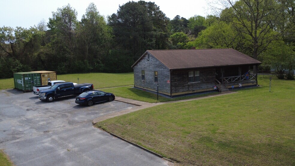 More Photos Of 1108 Wilroy Rd, Suffolk Office For Sale