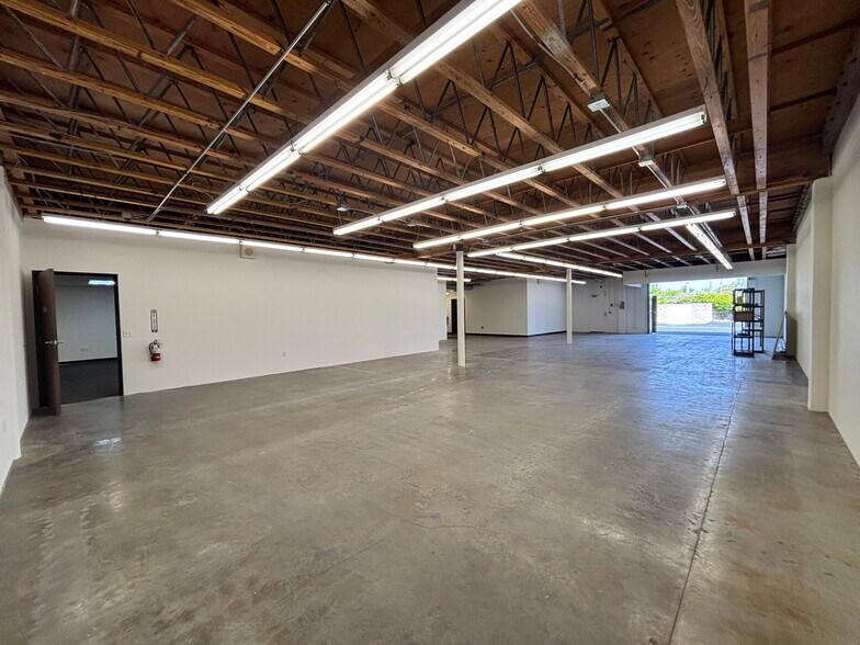 More Photos Of 15402-15432 Electronic Ln, Huntington Beach Flex For Sale