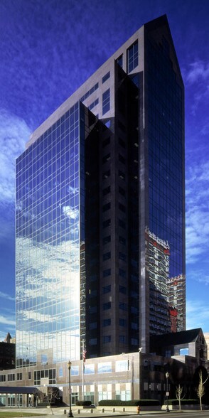 More Photos Of 220 W Main St, Louisville Office For Lease