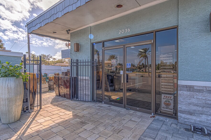 More Photos Of 2036 S Ridgewood Ave, Daytona Beach Medical For Sale