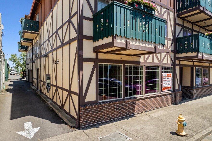 More Photos Of 190 E Charles St, Mount Angel Storefront Retail Office For Sale